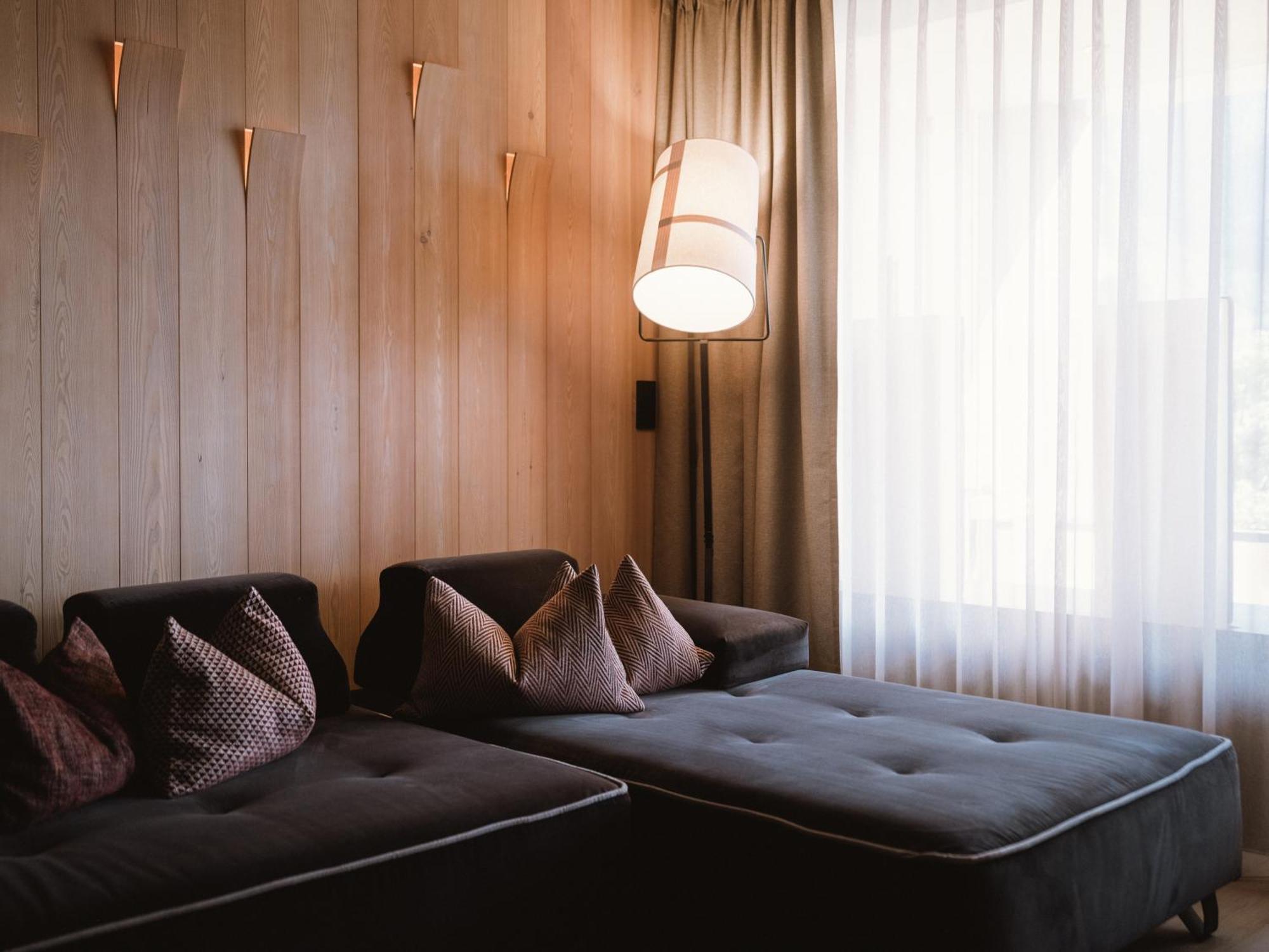 Lindenhof Pure Luxury & Spa Dolcevita Resort Натурно Екстериор снимка
