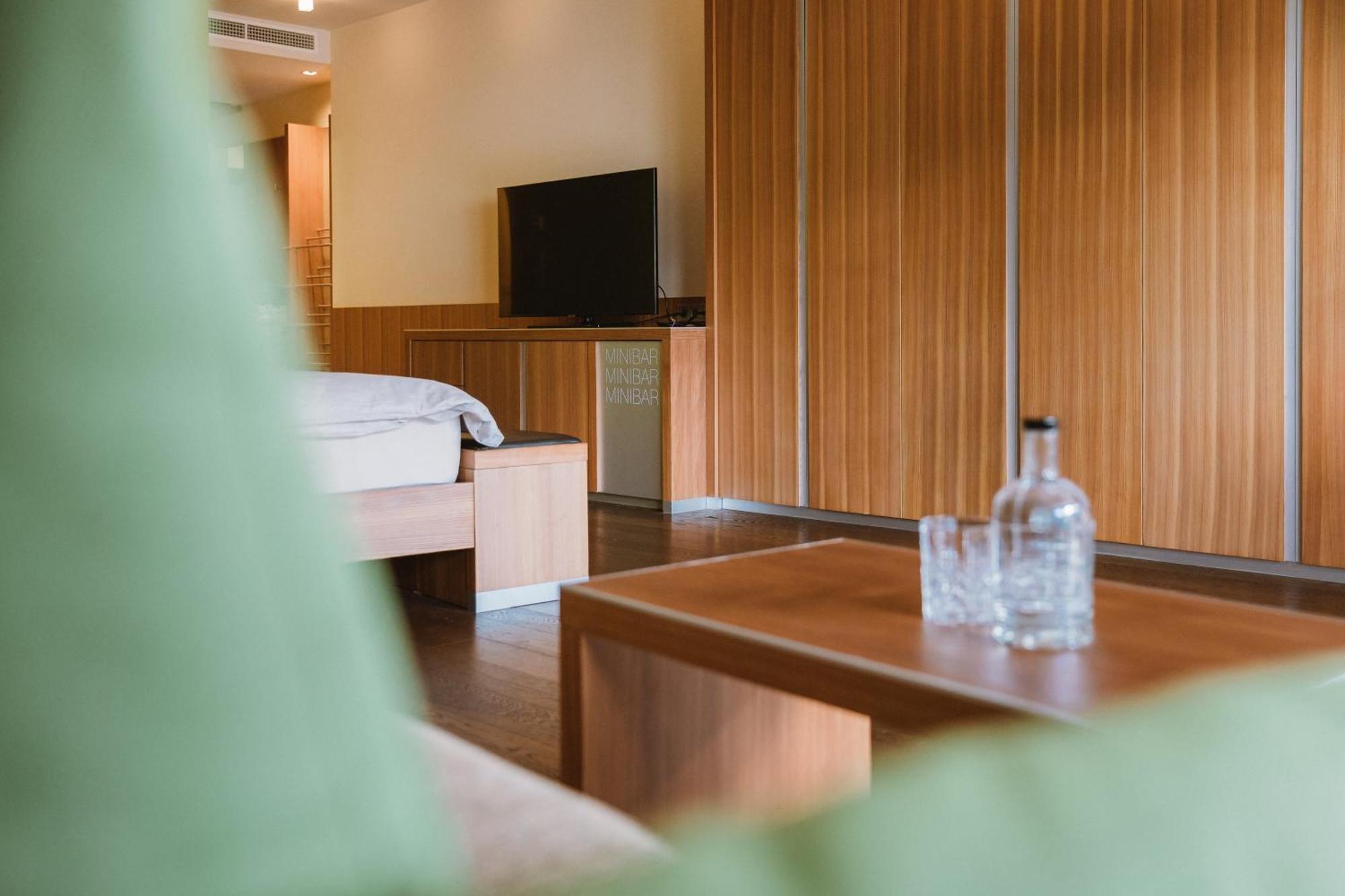Lindenhof Pure Luxury & Spa Dolcevita Resort Натурно Екстериор снимка