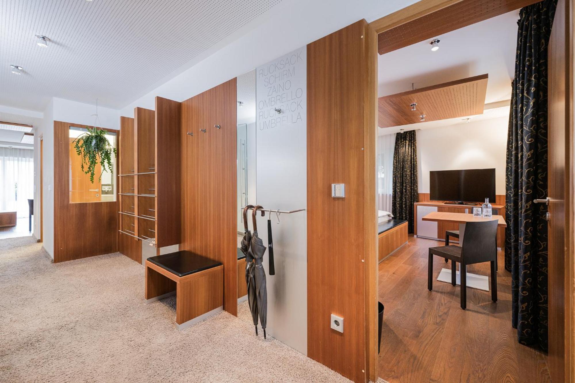 Lindenhof Pure Luxury & Spa Dolcevita Resort Натурно Екстериор снимка