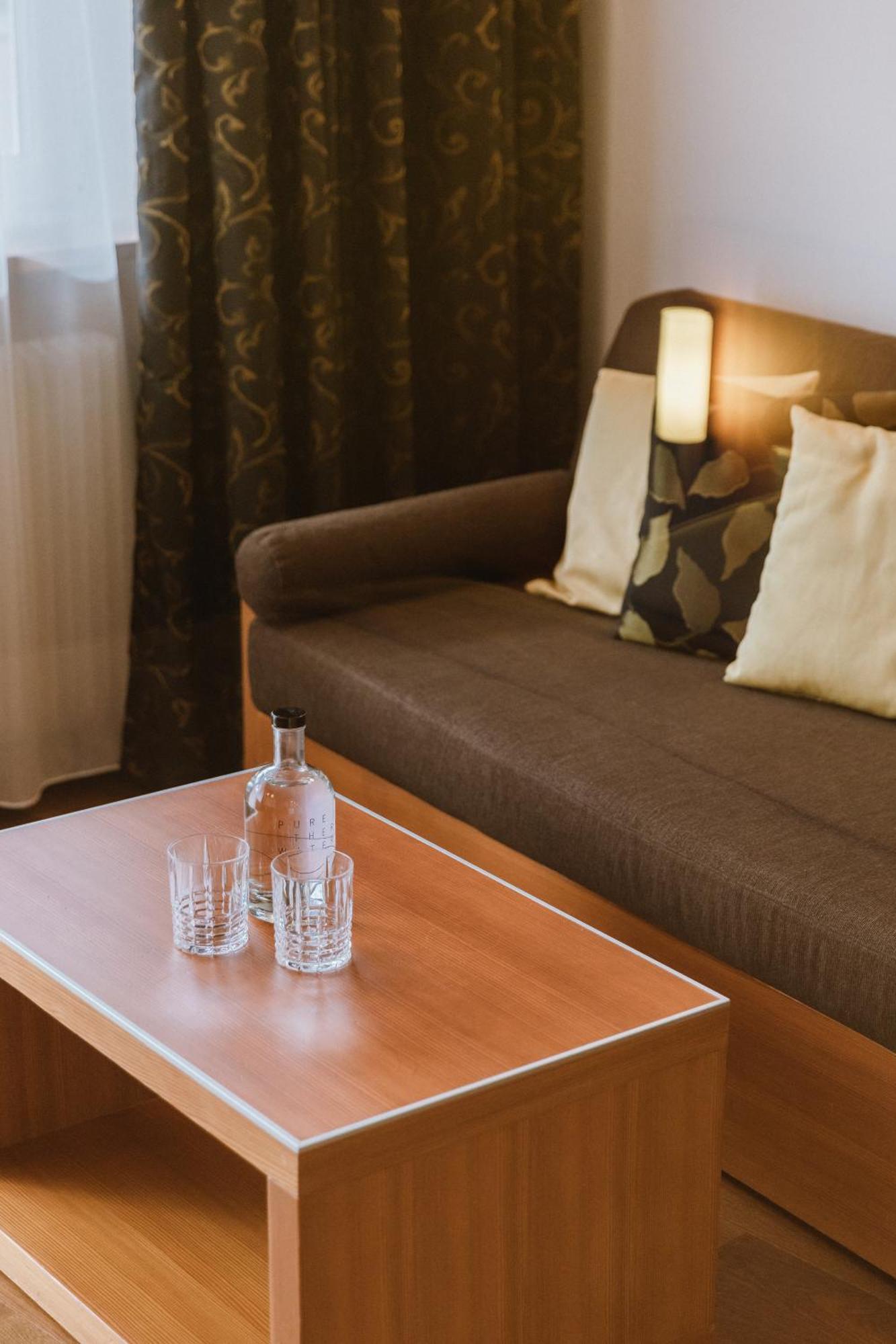 Lindenhof Pure Luxury & Spa Dolcevita Resort Натурно Екстериор снимка